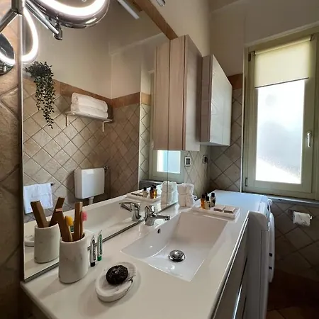 Apartman S A P P H I R E H O M E - Rivarolo Designapartment *